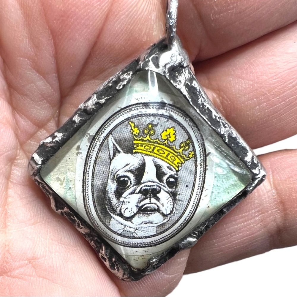 Artisan French Bulldog Glass Pendant with Silver Blend Cabochon “I am the King” - Picture 6 of 12